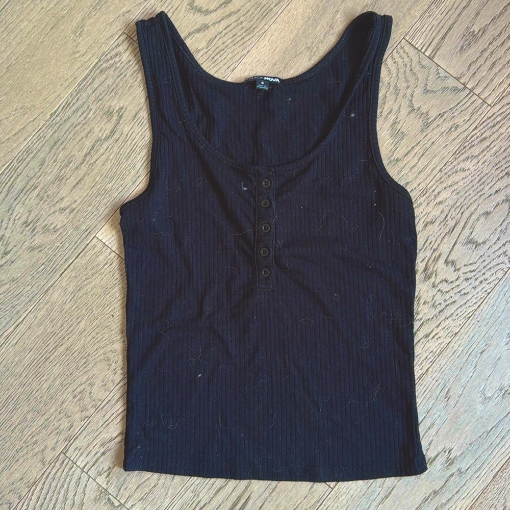 Fashion Nova Black Sleeveless Fitted Tank Top